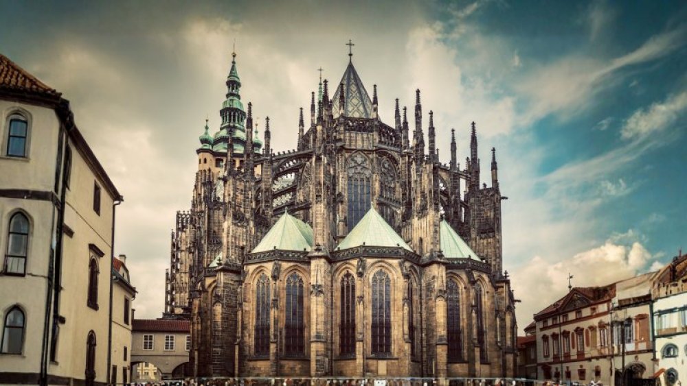 Kostely jako cíl výletu i místo klidu. Co lidi v Česku táhne do církevních staveb?